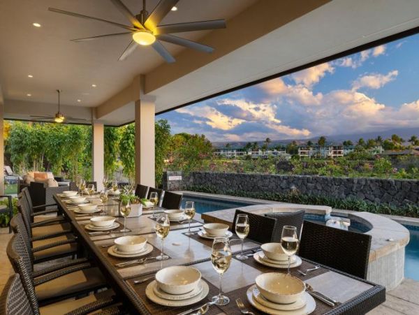 Waikoloa Luxury Five Bedroom Estate with Private Pool & Spa
