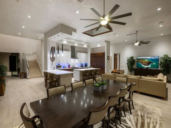 Waikoloa Luxury Five Bedroom Estate with Private Pool & Spa