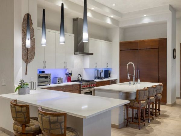 Waikoloa Luxury Five Bedroom Estate with Private Pool & Spa