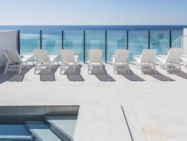 Gulf-front 6 Bedroom Vacation Rental Great Amenities