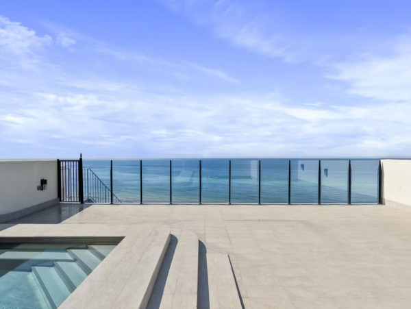 Gulf-front 6 Bedroom Vacation Rental Great Amenities