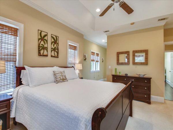 St. George Vacation Home Five Bedroom Walk to Beach