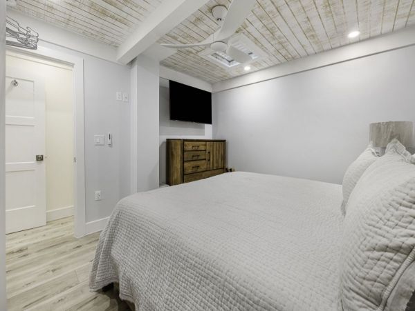 Lovely Captiva 4 Bedroom Vacation Condo with Gulf Views