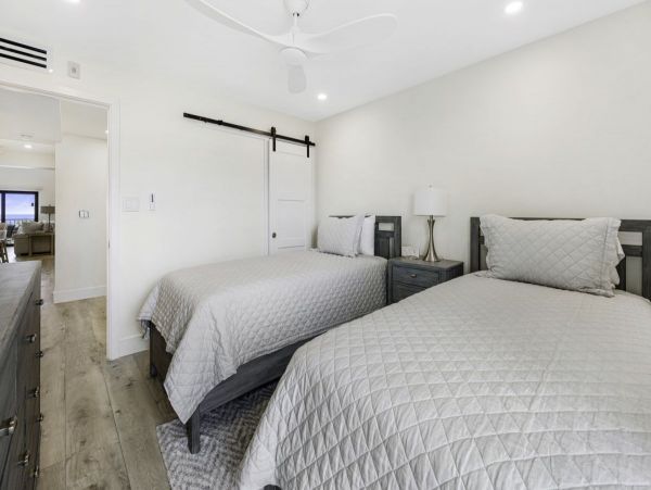 Lovely Captiva 4 Bedroom Vacation Condo with Gulf Views