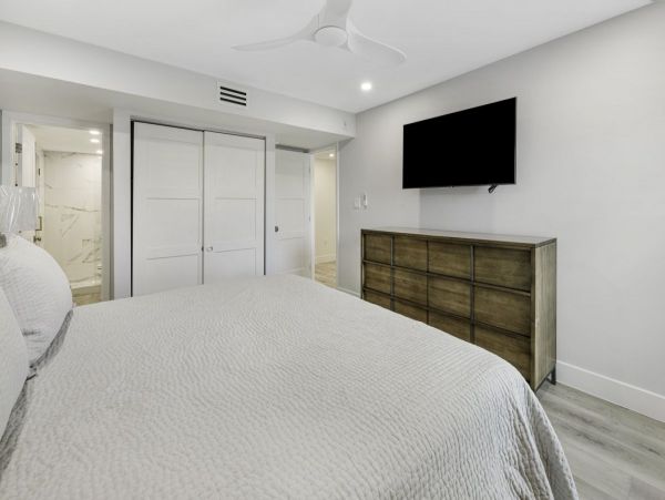 Lovely Captiva 4 Bedroom Vacation Condo with Gulf Views