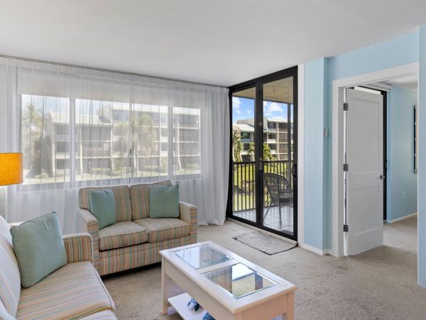 Charming 2 Bedroom Vacation Condo in Sanibel