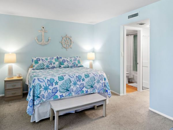 Charming 2 Bedroom Vacation Condo in Sanibel