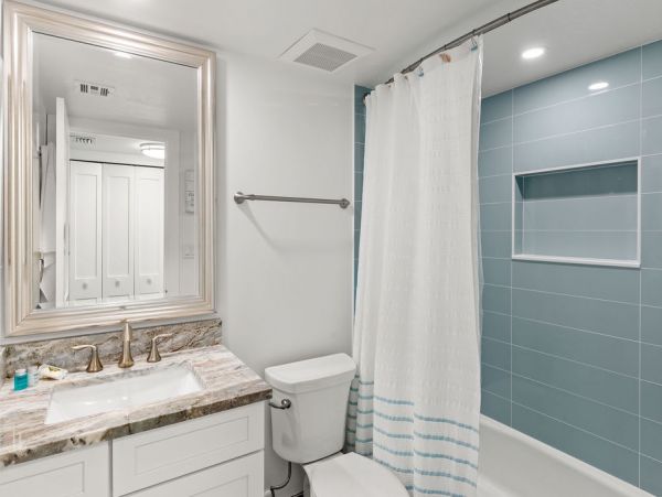 Charming 2 Bedroom Vacation Condo in Sanibel