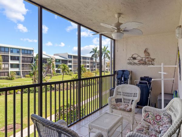 Charming 2 Bedroom Vacation Condo in Sanibel