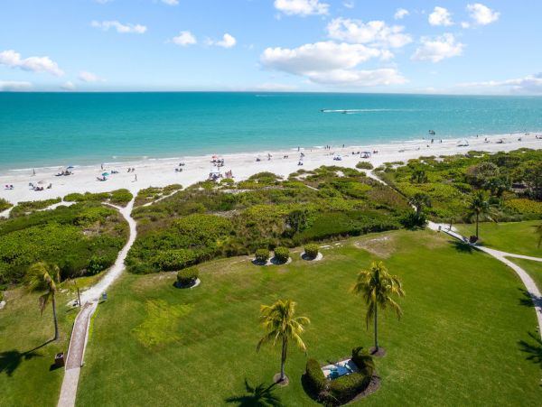 Charming 2 Bedroom Vacation Condo in Sanibel