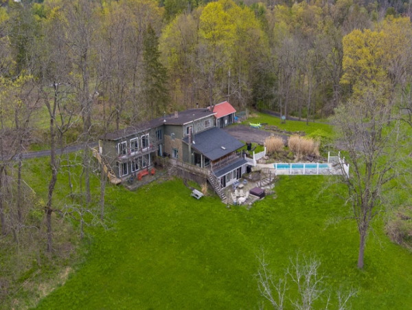Luxury 22 Bedroom Vacation Rental in Hudson, NY
