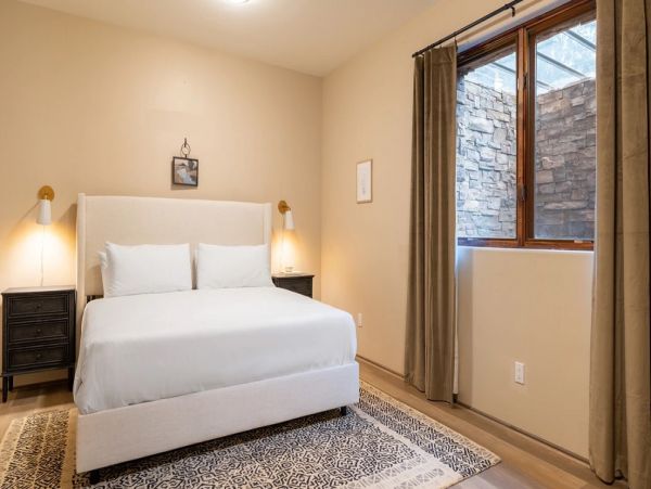 Sedona Seven Bedroom Vacation Rental with Mountain Views