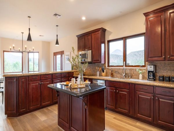 Sedona Seven Bedroom Vacation Rental with Mountain Views