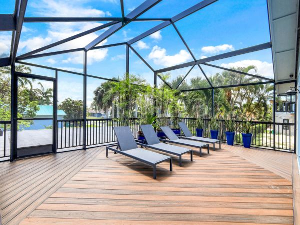 Pure Luxury Naples Vacation Home Pool Vanderbilt Beach
