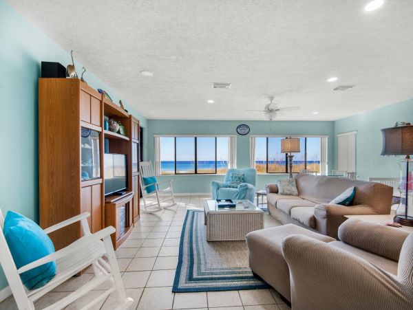 Beach Front Pet Friendly Beach Home