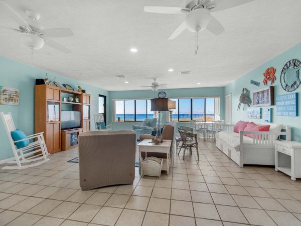 Beach Front Pet Friendly Beach Home