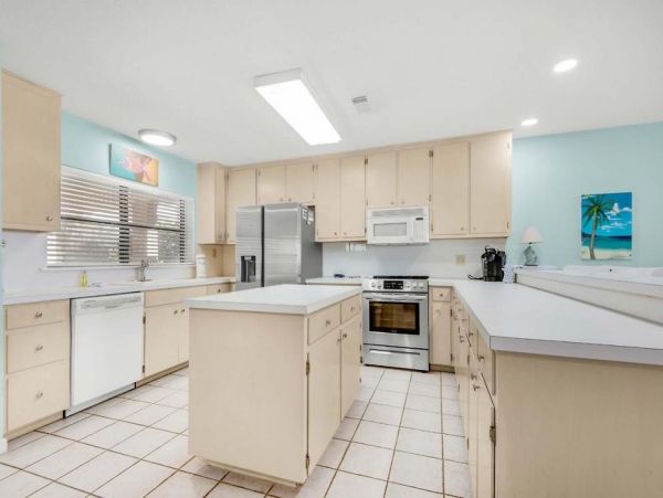 Beach Front Pet Friendly Beach Home