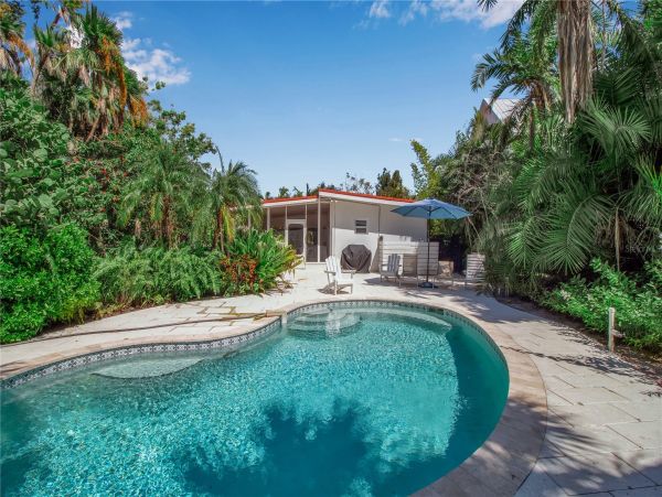 Longboat Key Vacation Rental - Luxury Home with Pool & Garden Oasis