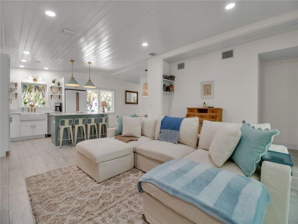 Longboat Key Vacation Rental - Luxury Home with Pool & Garden Oasis