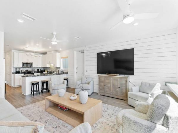 A Direct Beachfront 12 Bedroom Vacation Getaway