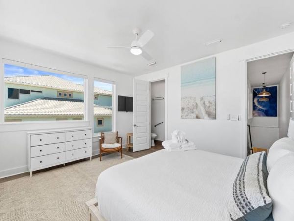 A Direct Beachfront 12 Bedroom Vacation Getaway