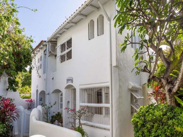 Ocean Front Three Bedroom Vacation Villa in Barbados