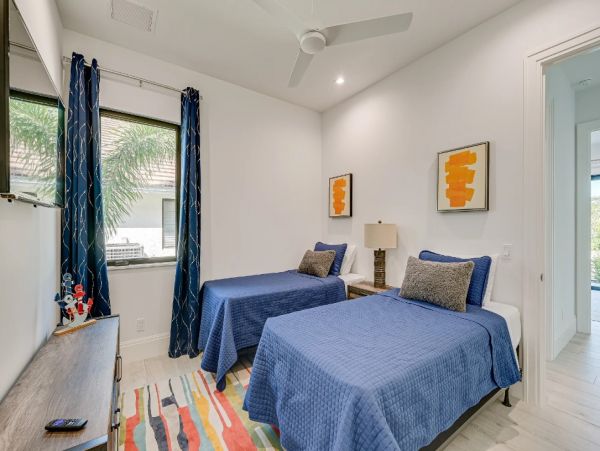 Four Bedroom Canal Front Vacation Rental in Marco Island