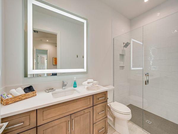 Four Bedroom Canal Front Vacation Rental in Marco Island
