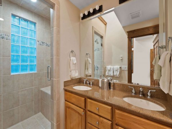 Vail Walk to Lift Nine Bedroom Vacation Rental
