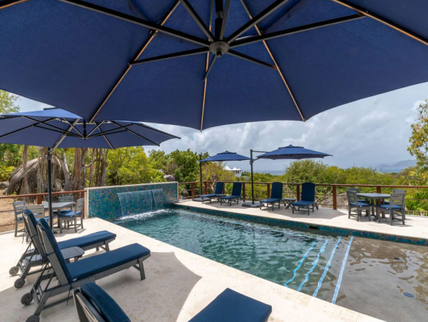 Oceanview Vacation Rental with 5 Bedrooms in Little Trunk Bay
