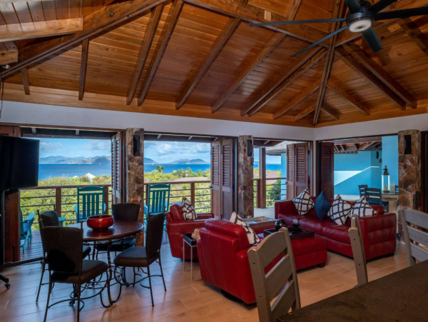 Oceanview Vacation Rental with 5 Bedrooms in Little Trunk Bay