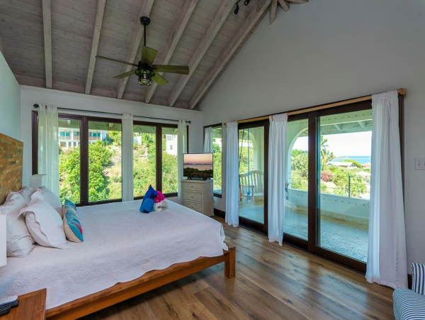 Leverick Bay Vacation Villa with 4 Bedroom & Private Pool