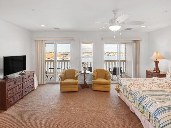 Key West Lovely Vacation Home with Great Views