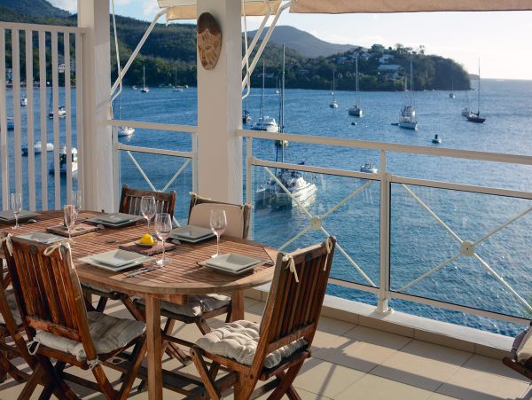 Seaside Retreat with Breathtaking Views in Trois Ilets - Perfect for Couples or Families