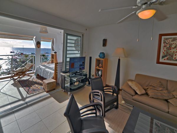 Seaside Retreat with Breathtaking Views in Trois Ilets - Perfect for Couples or Families