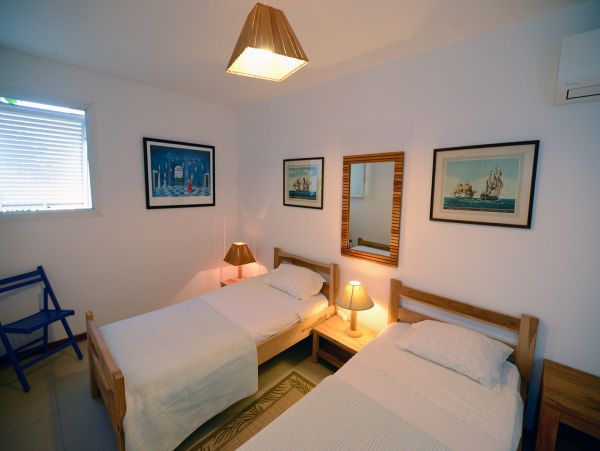 Seaside Retreat with Breathtaking Views in Trois Ilets - Perfect for Couples or Families