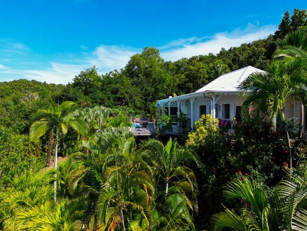 MArtinique Three Bedroom Vacation Villa Walk to Beach