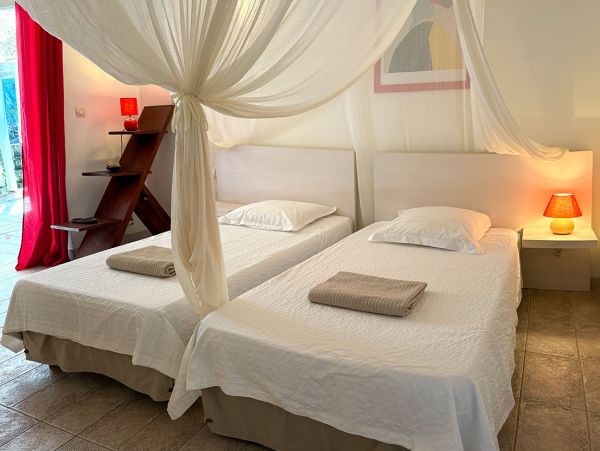 MArtinique Three Bedroom Vacation Villa Walk to Beach