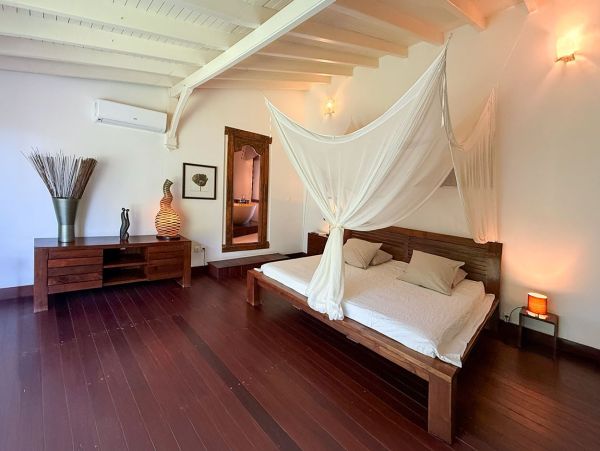 MArtinique Three Bedroom Vacation Villa Walk to Beach