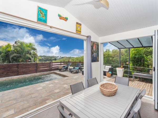 Martinique Four Bedroom Luxury Villa Walk to Beach