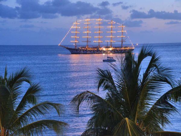 Beautiful Martinique Vacation Home Six Bedroom