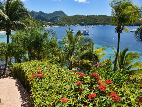 Beautiful Martinique Vacation Home Six Bedroom
