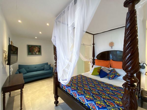 Beautiful Martinique Vacation Home Six Bedroom