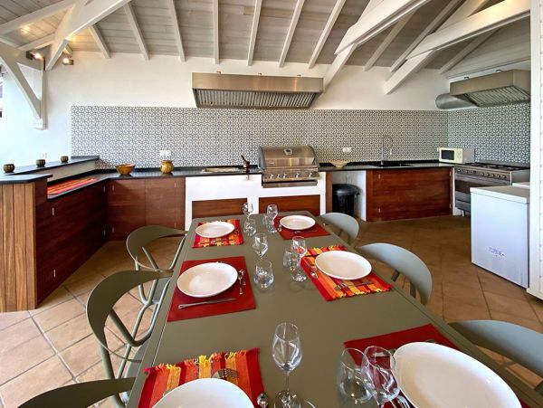 Beautiful Martinique Vacation Home Six Bedroom
