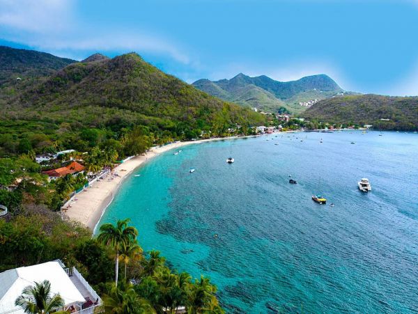 Beautiful Martinique Vacation Home Six Bedroom