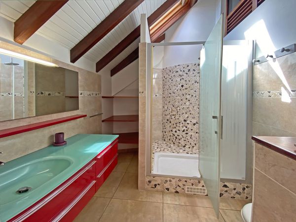 Lovely Martinique 4 Bedroom Vacation Home