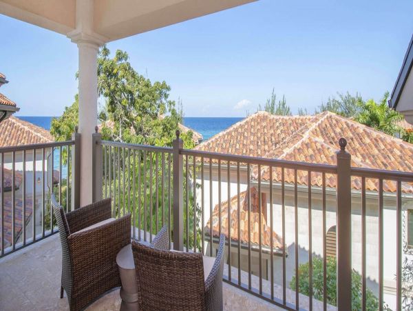 Cayman Islands Villa with 3 Bedrooms