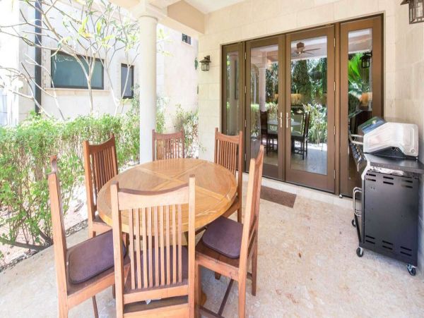 Oceanfront Three Bedroom Vacation Rental in the Cayman Islands
