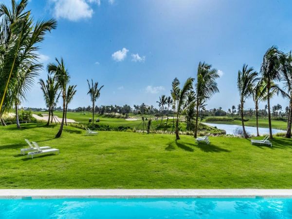 Golf Course & Lake View Elegant Rental Villa in the Domincan Republic
