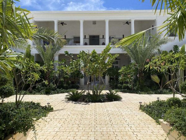Golf Course & Lake View Elegant Rental Villa in the Domincan Republic